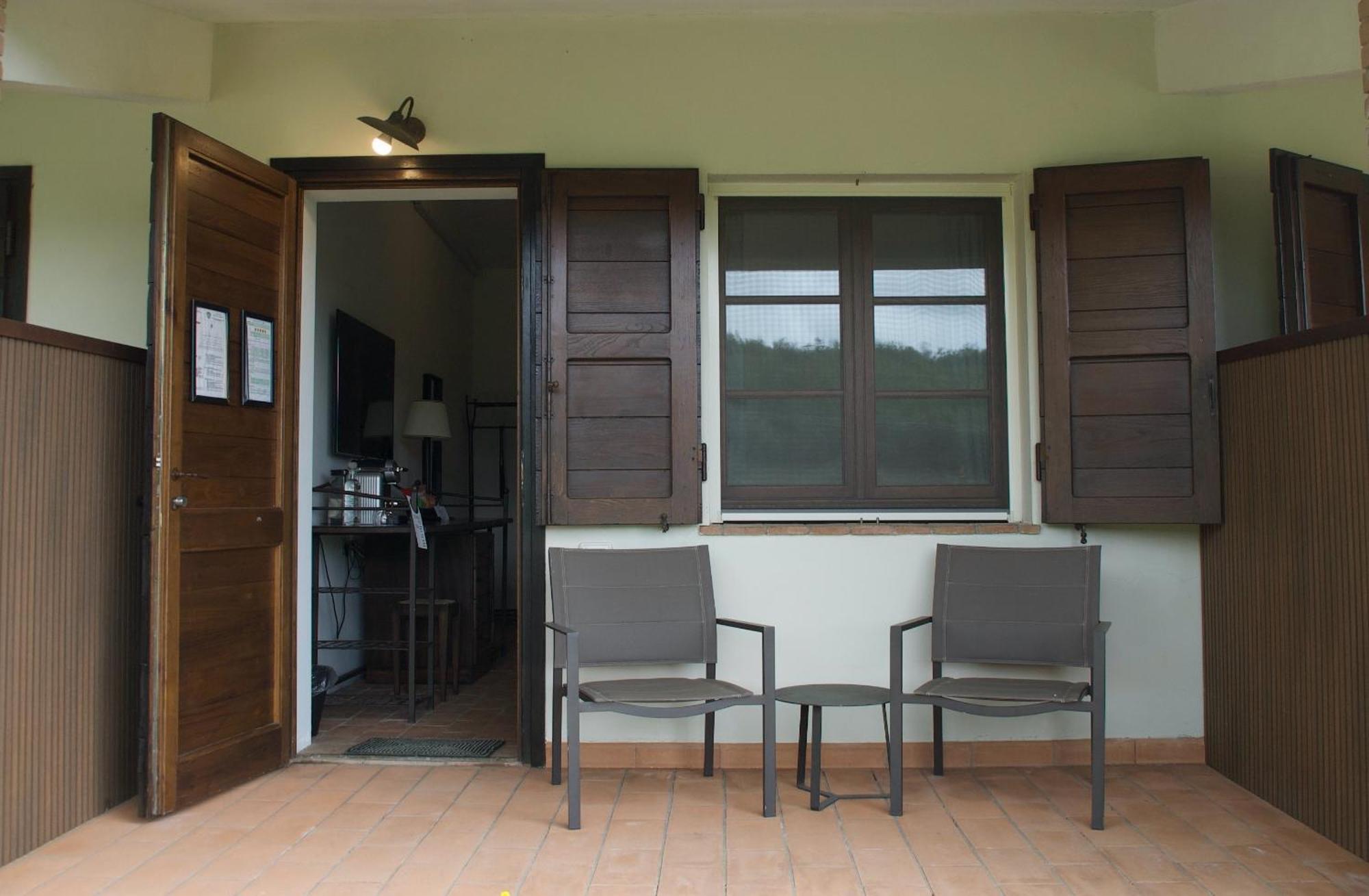 Vin Hotel - Wine Resort And Agriturismo Montieri Екстер'єр фото